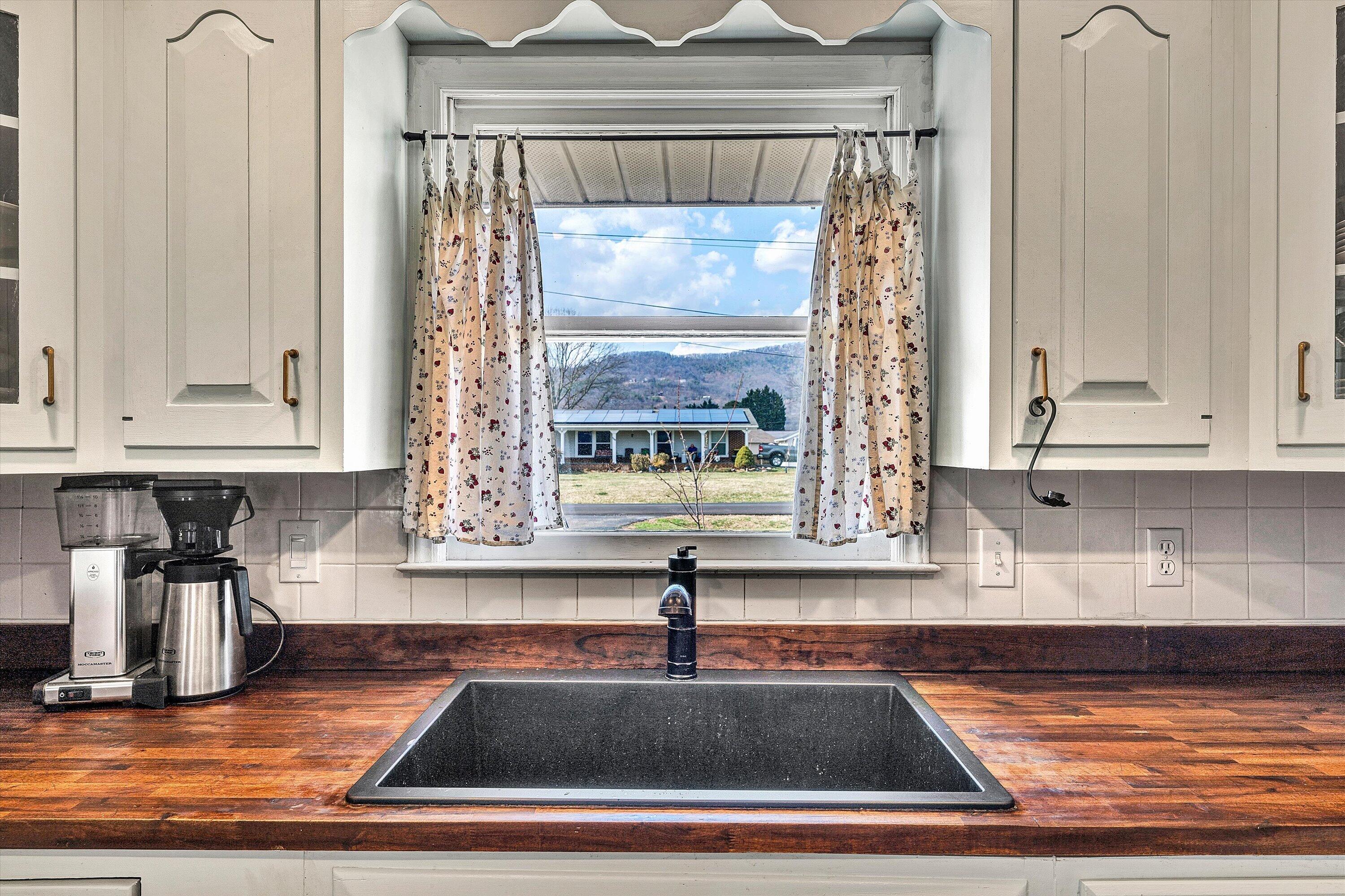 4043 Mockingbird Hill Road Roanoke, VA 24012 - Photo 23 of 59 23-SGP-04564