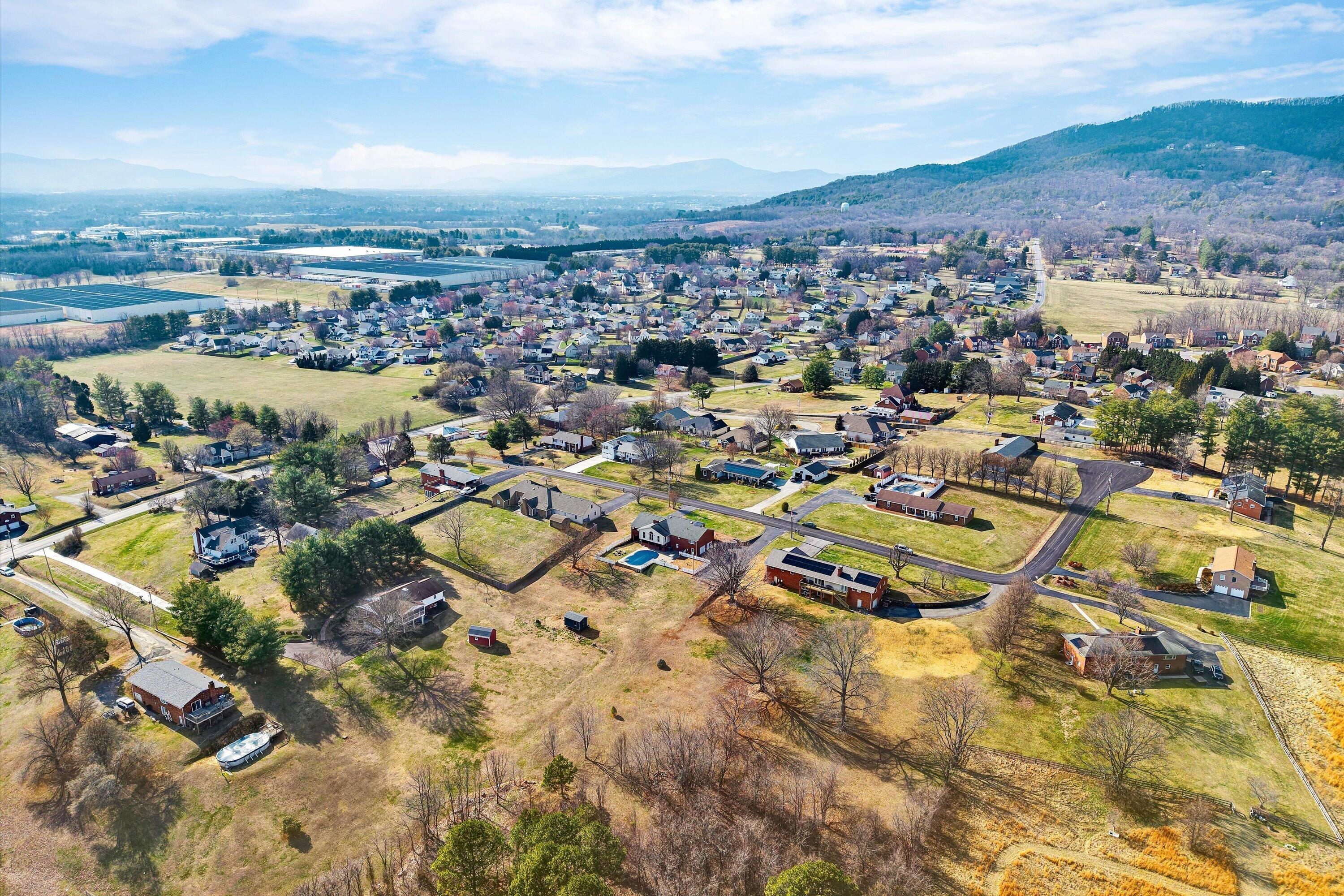 4043 Mockingbird Hill Road Roanoke, VA 24012 - Photo 8 of 59 08-SGP-0010