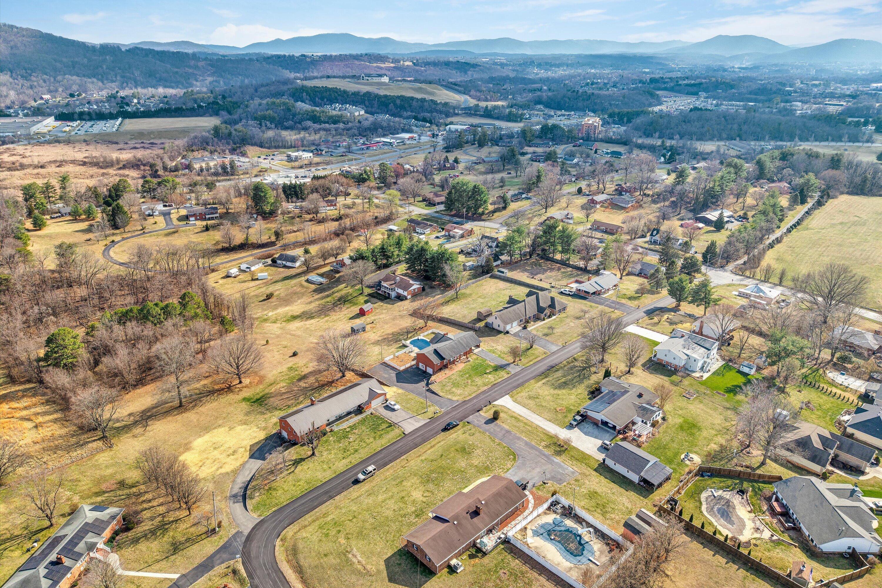 4043 Mockingbird Hill Road Roanoke, VA 24012 - Photo 9 of 59 09-SGP-0013