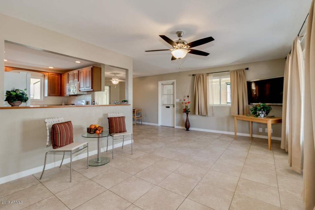 5209 Casper Road Mesa, AZ 85205 - Photo 6 of 28 Living Room