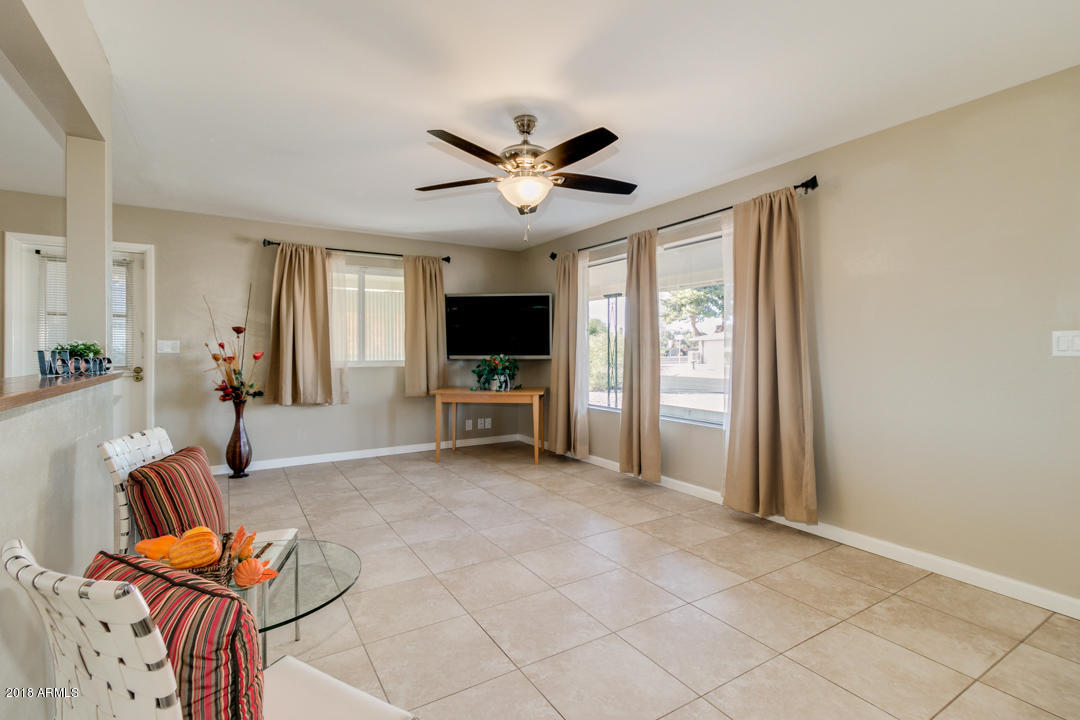 5209 Casper Road Mesa, AZ 85205 - Photo 7 of 28 Living Room
