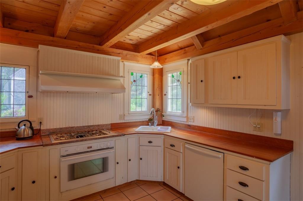 32 Stone Cove Road East Boothbay, ME 04544 - Photo 17 of 35 Kitchen