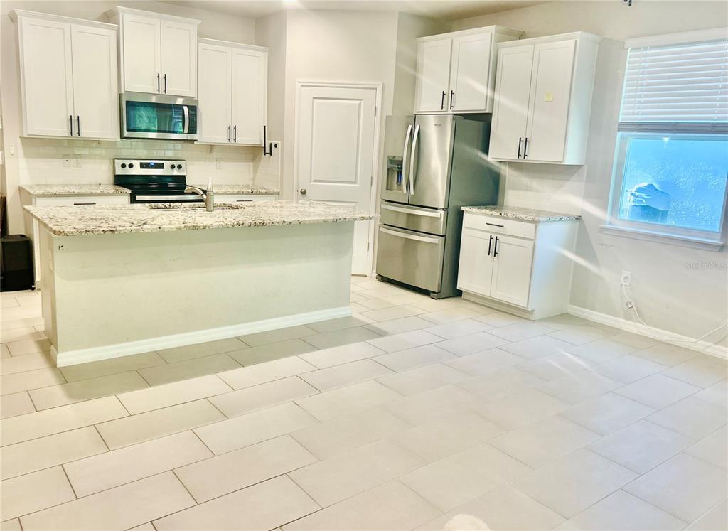 32959 Sand Creek Drive Wesley Chapel, FL 33543 - Photo 6 of 21