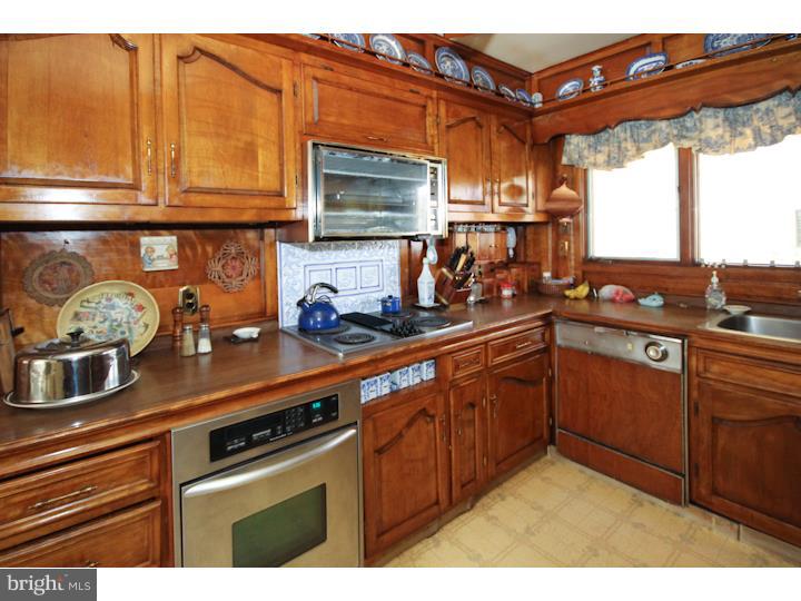 290 West Rose Tree Road Media, PA 19063 - Photo 11 of 25 Kitchen