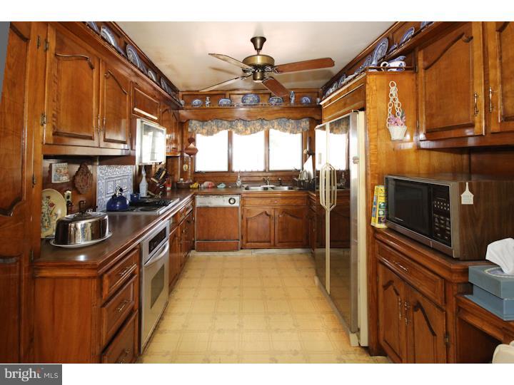 290 West Rose Tree Road Media, PA 19063 - Photo 10 of 25 Kitchen