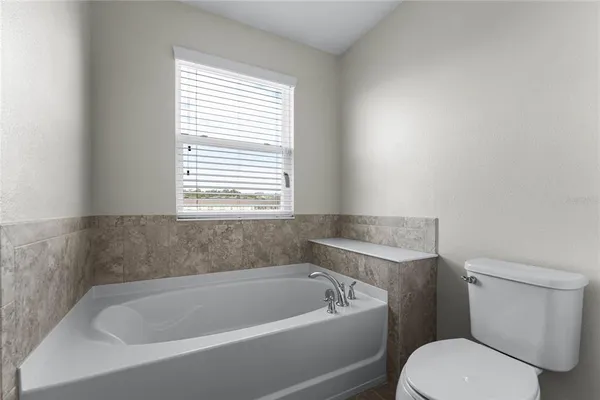 $2,500 | 3733 Brighton Park Circle, Orlando, FL 32812