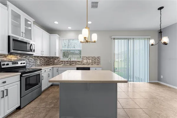 $2,500 | 3733 Brighton Park Circle, Orlando, FL 32812