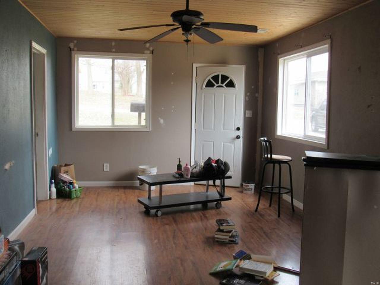 1124 Main Street Hamilton, IL 62341 - Photo 2 of 14
