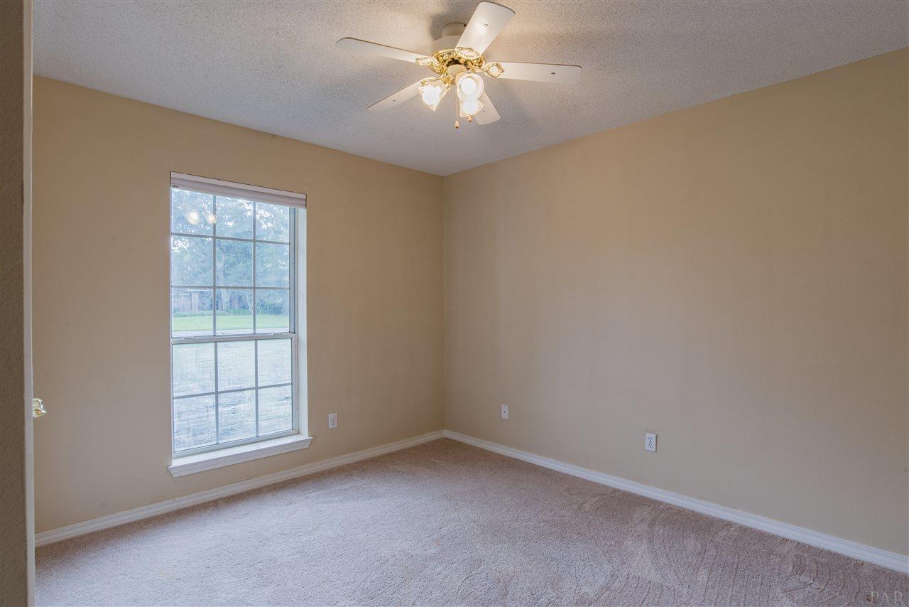 635 Riola Place Pensacola, FL 32506 - Photo 12 of 26