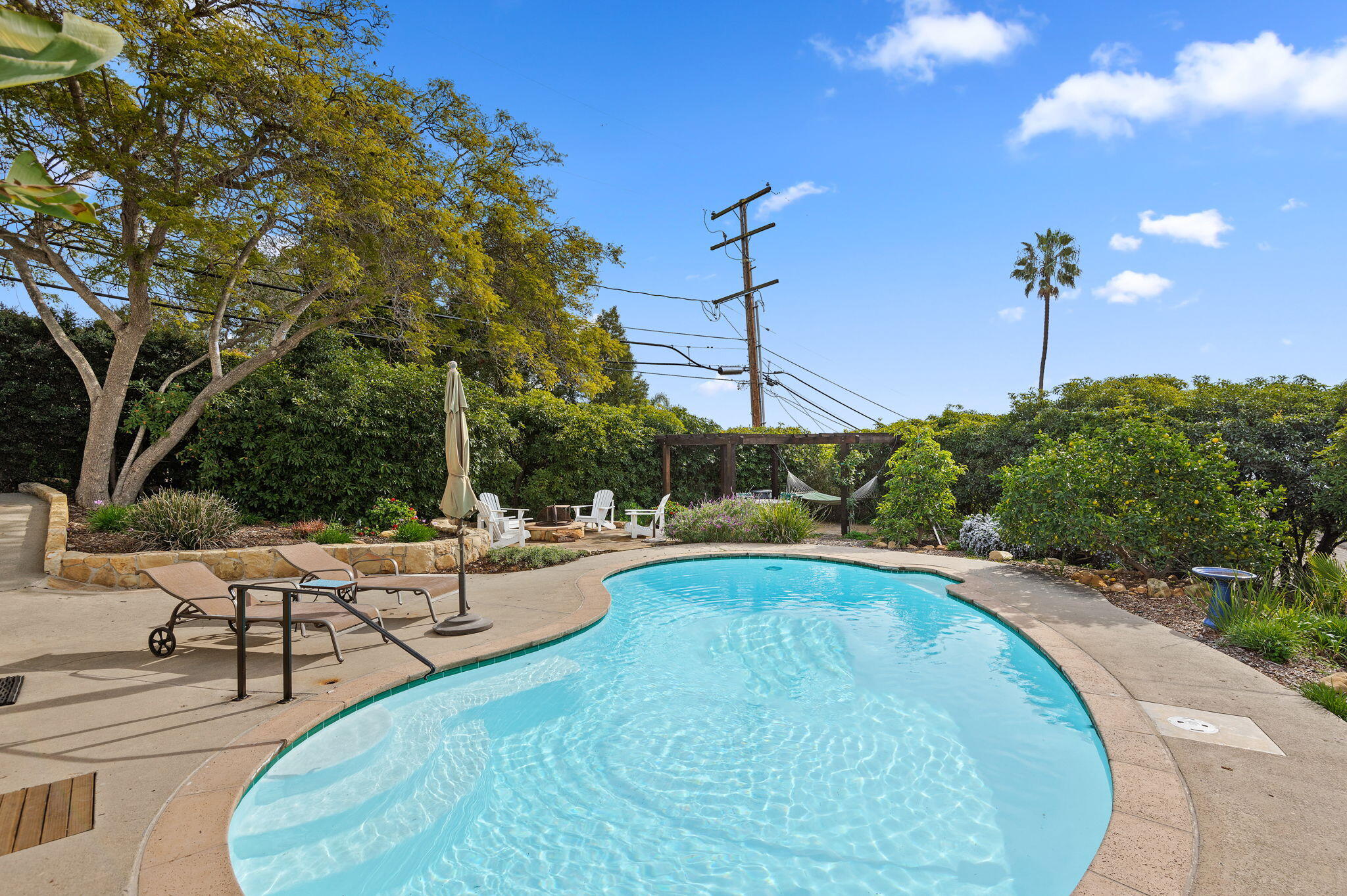 1717 Paterna Road Santa Barbara, CA 93103 - Photo 30 of 47 20-web-or-mls-20 - Swimming Pool