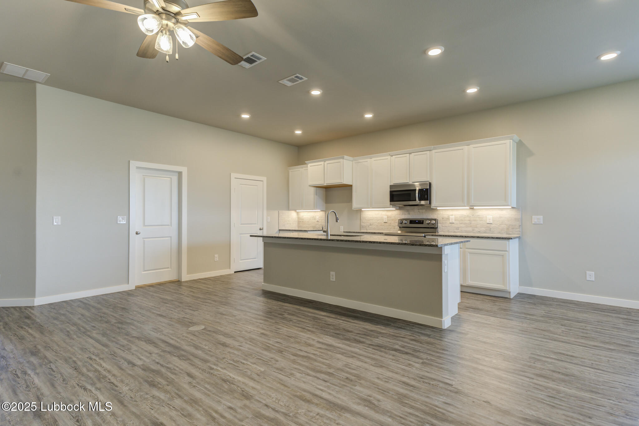 1905 141st Street Lubbock, TX 79423 - Photo 12 of 37 DSC02227_8_9