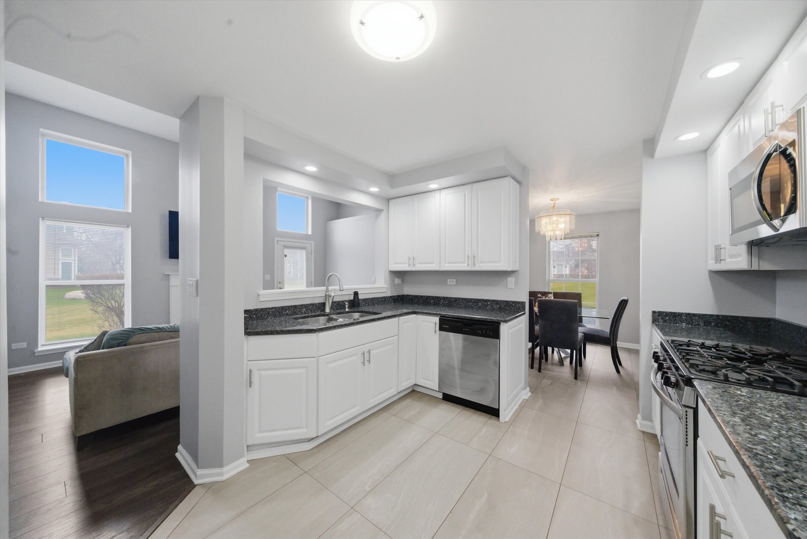 259 Millers Crossing Itasca, IL 60143 - Photo 11 of 25