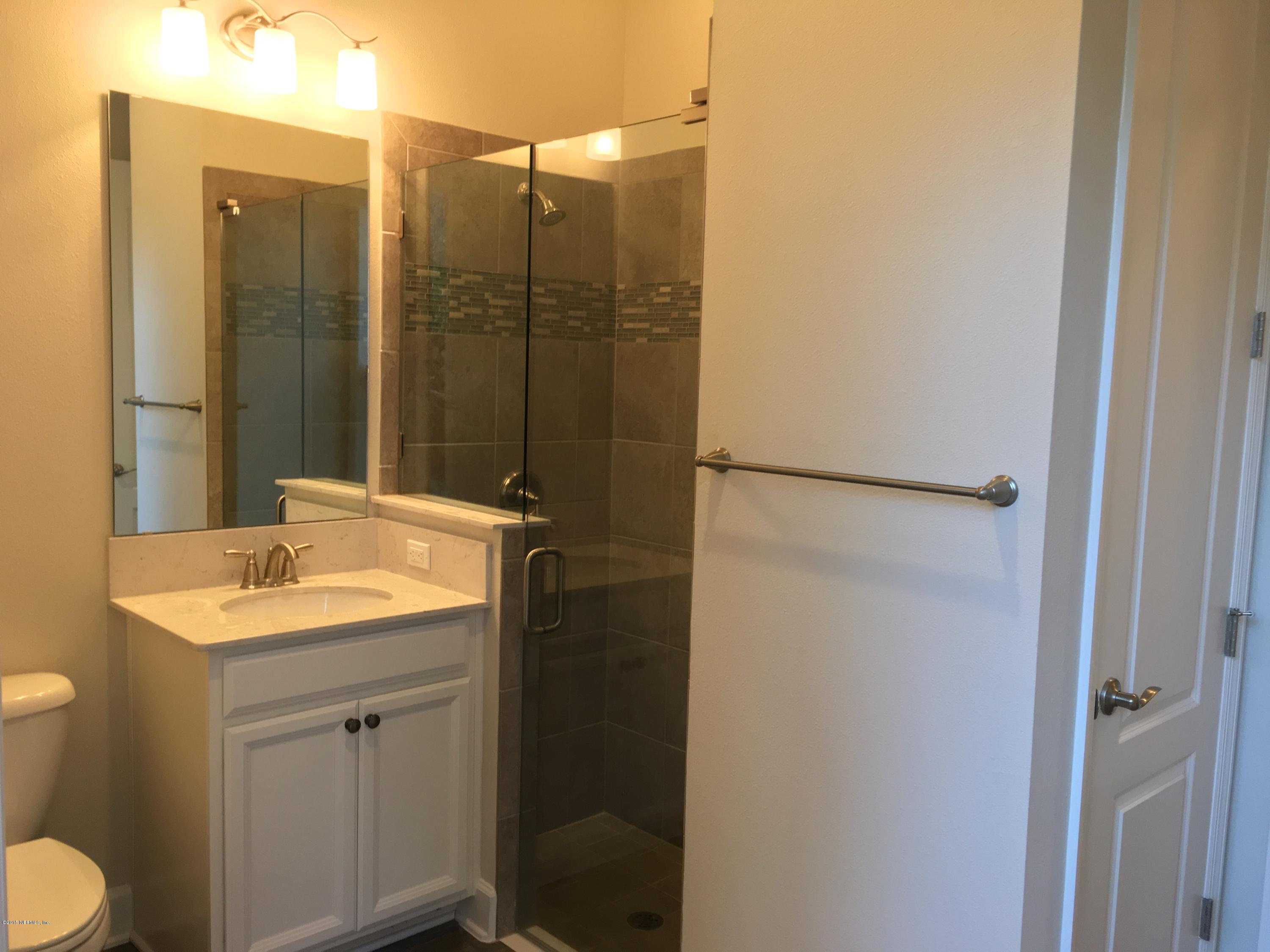 2052 Orange Picker Road Jacksonville, FL 32223 - Photo 14 of 25 Bathroom 2