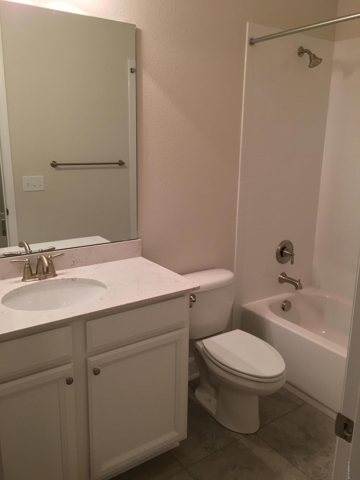 2052 Orange Picker Road Jacksonville, FL 32223 - Photo 16 of 25 Bathroom 4