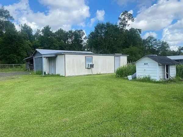 $229,000 | 2003 Highway 109, Vinton, LA 70668