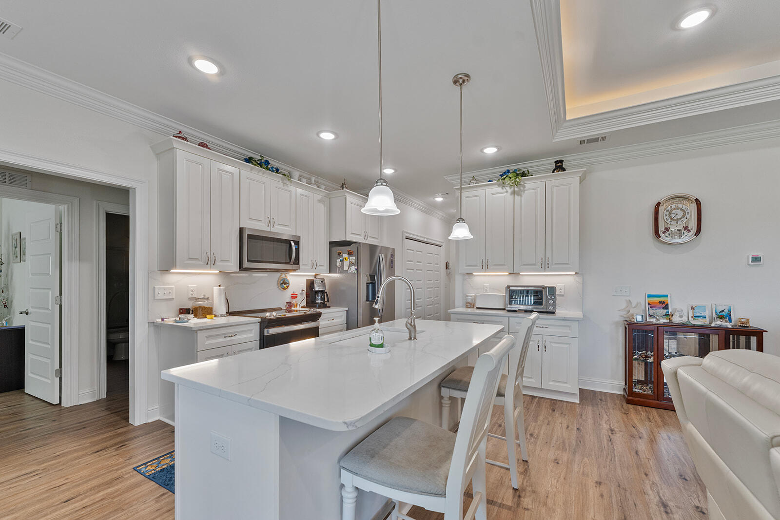 2944 Barton Road Crestview, FL 32539 - Photo 28 of 42 a large kitchen with a table and chairs