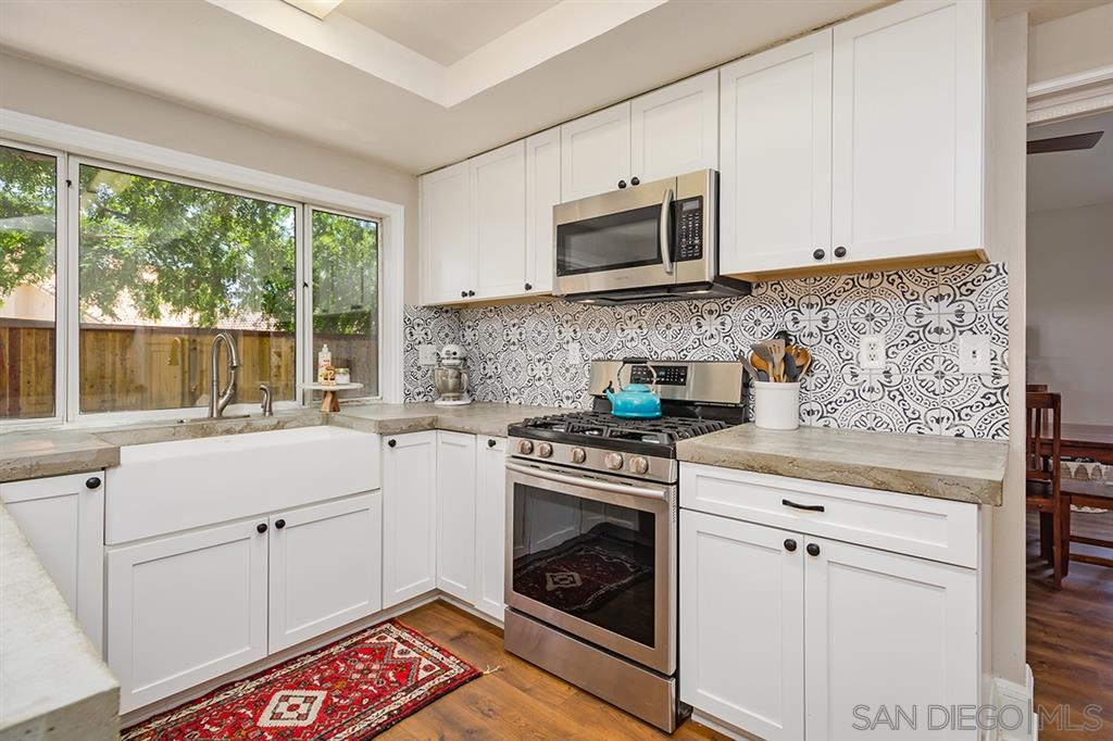 39932 North General Kearny Road Temecula, CA 92591 - Photo 11 of 25 All new appliances in the remodeled kitchen.