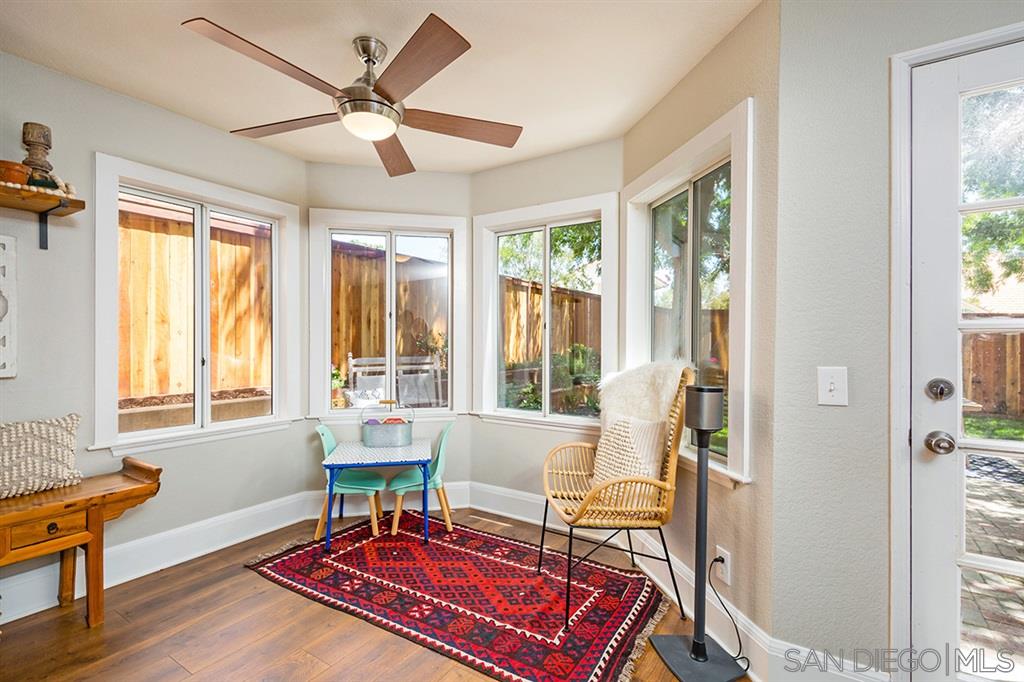 39932 North General Kearny Road Temecula, CA 92591 - Photo 9 of 25 Breakfast nook overlooks the landscaped back yard.