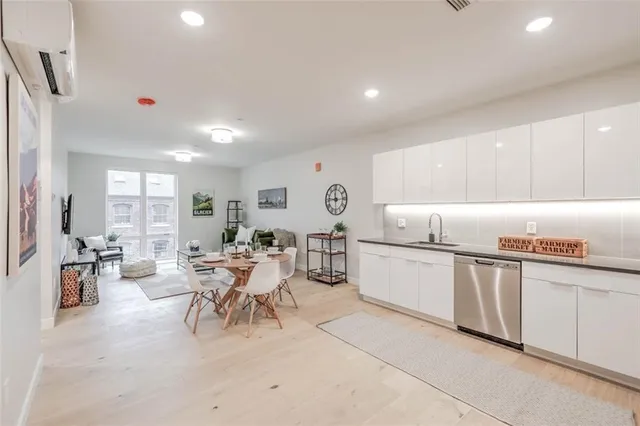 $1,850 | 125 Wickenden Street, Unit 208, Providence, RI 02903