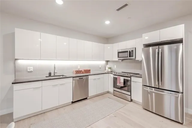 $1,850 | 125 Wickenden Street, Unit 208, Providence, RI 02903