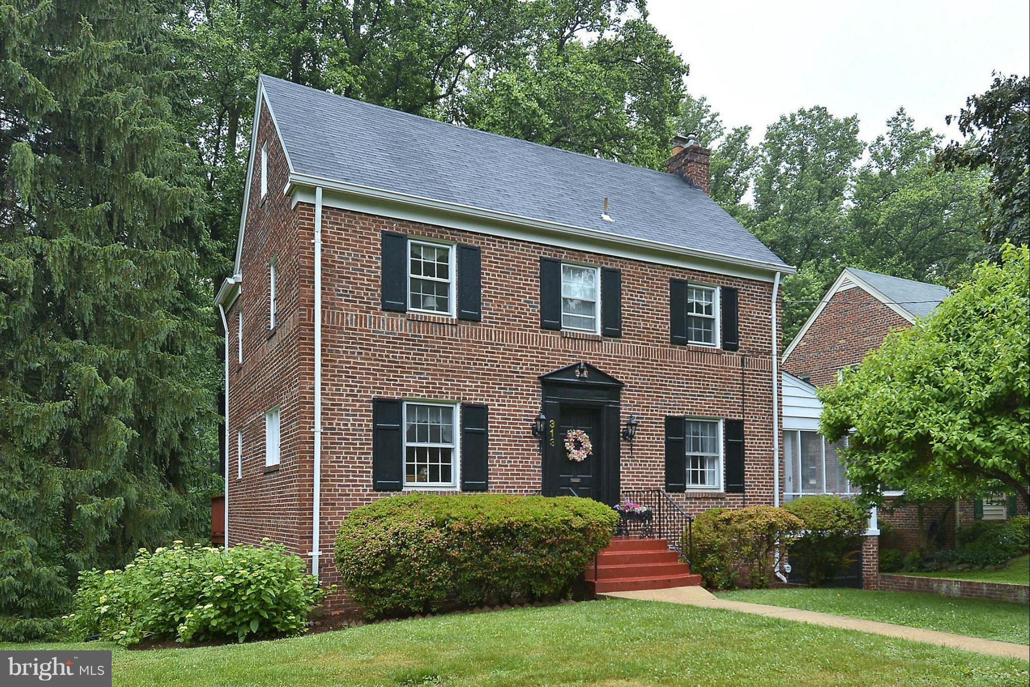 Exterior (Front)