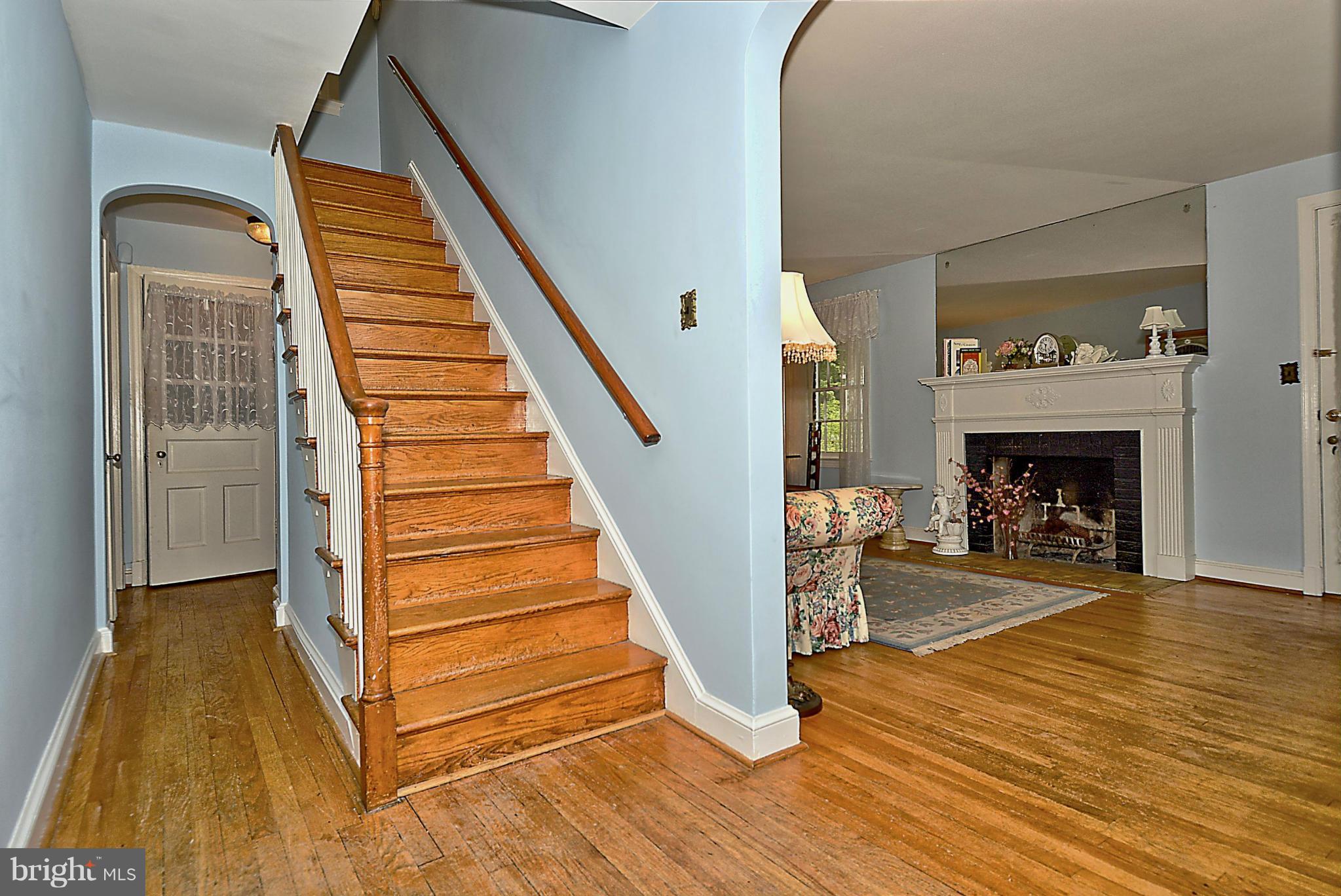 313 Windsor Street Silver Spring, MD 20910 - Photo 13 of 29 Interior (General)