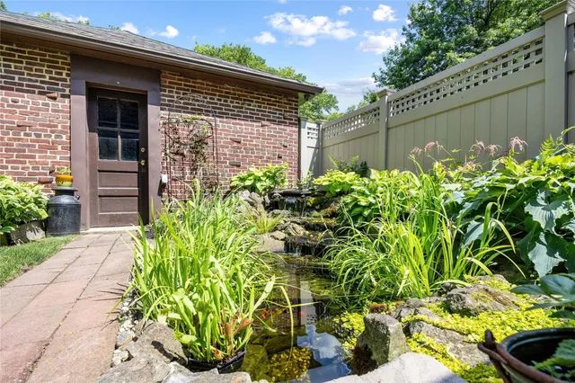 $1,130,000 | 27-01 167th Street | Murray Hill - Flushing