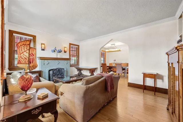 $1,130,000 | 27-01 167th Street | Murray Hill - Flushing