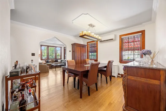 $1,130,000 | 27-01 167th Street | Murray Hill - Flushing
