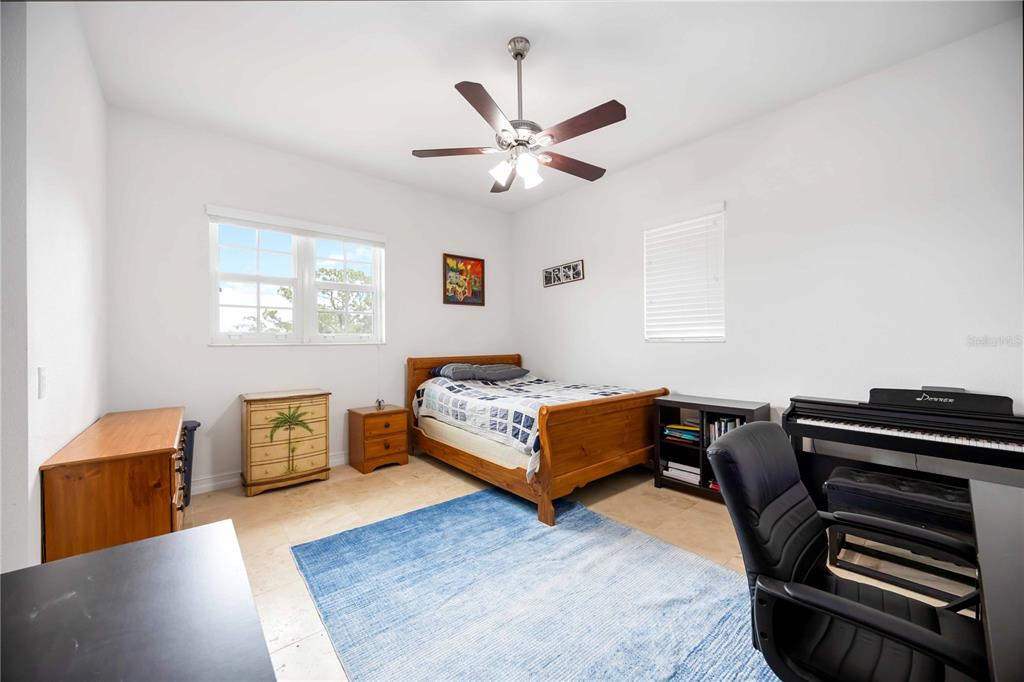 3674 Roslyn Road Venice, FL 34293 - Photo 52 of 72