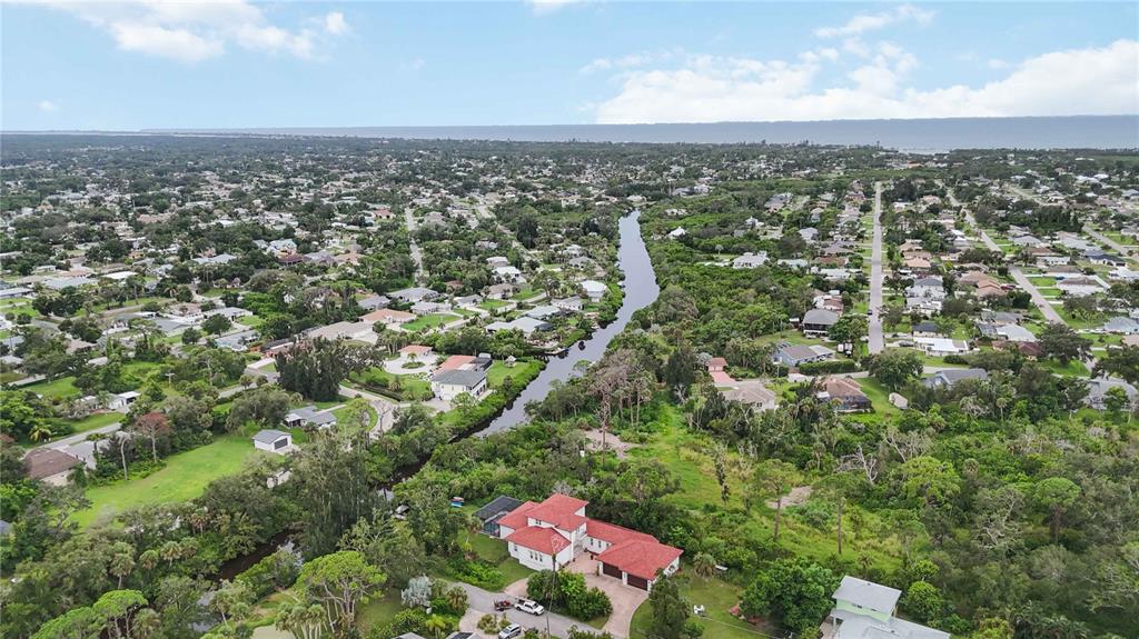 3674 Roslyn Road Venice, FL 34293 - Photo 67 of 72 an aerial view of a city