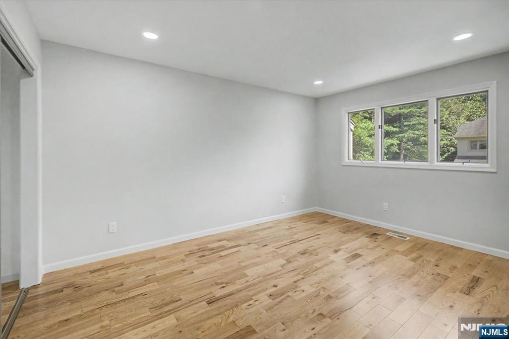 599 Apache Court Mahwah, NJ 07430 - Photo 19 of 25