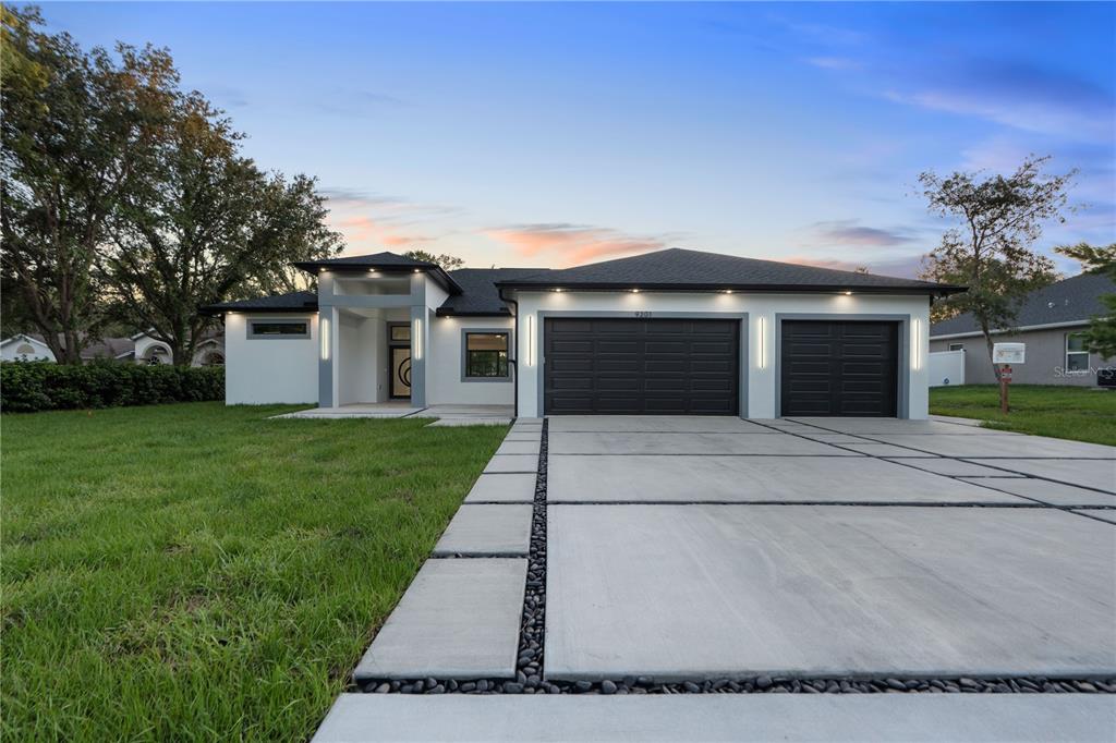9201 Nightingale Road Weeki Wachee, FL 34613 - Photo 3 of 70
