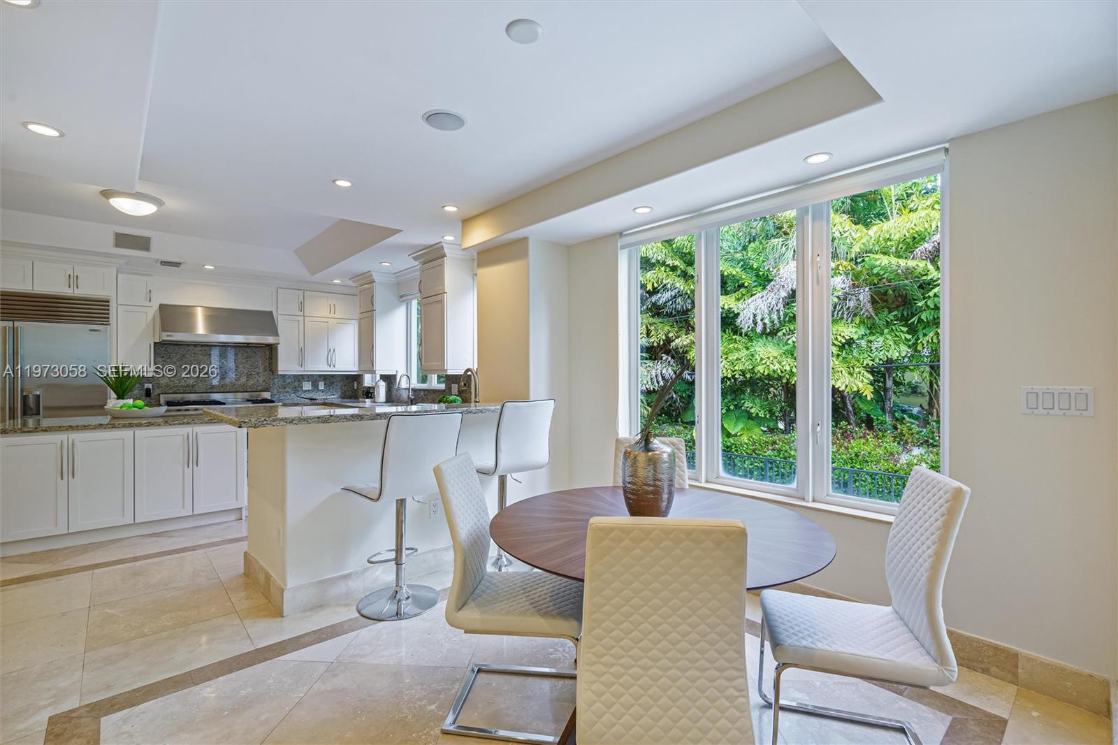541 South Mashta Drive Key Biscayne, FL 33149 - Photo 11 of 28