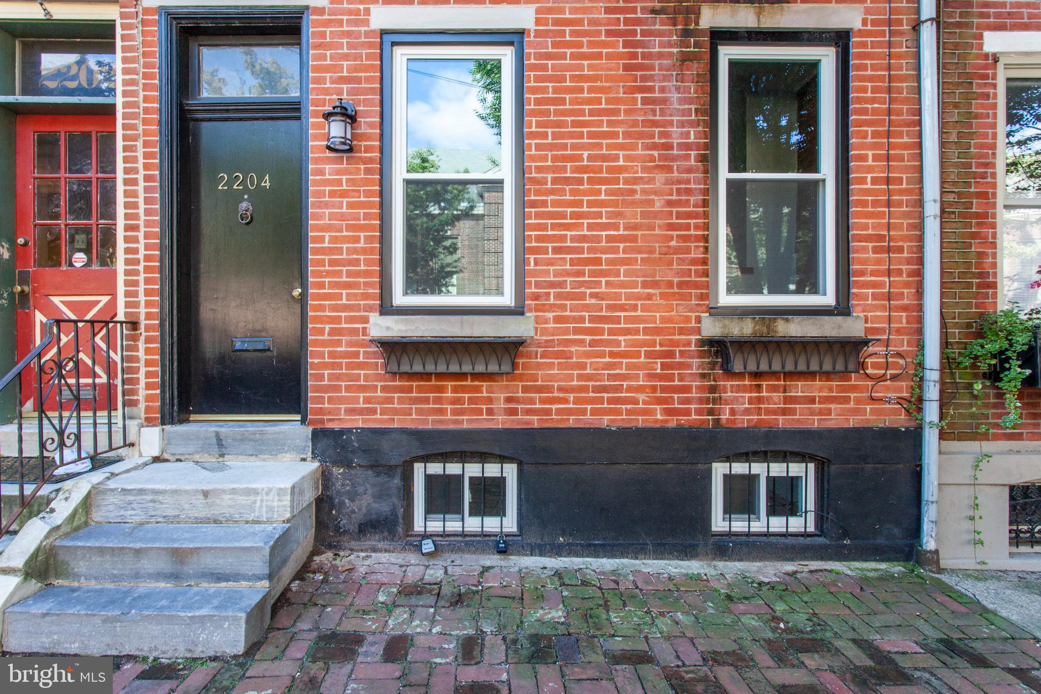 2204 Brown Street Philadelphia, PA 19130 - Photo 5 of 25 Gallery Image 5
