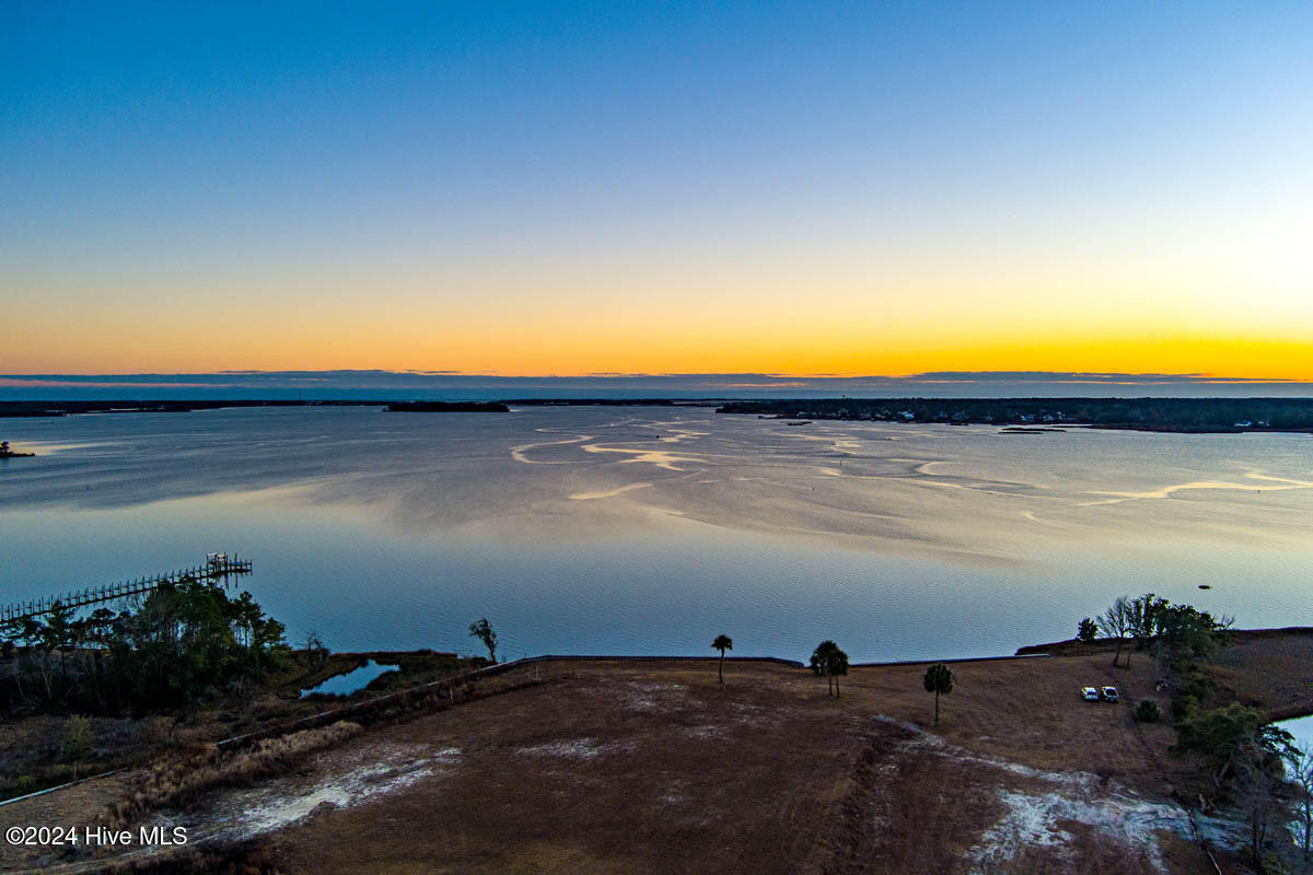 246 Amphitheater Drive Swansboro, NC 28584 - Photo 9 of 53 246 AMPHITHEATER DRIVE