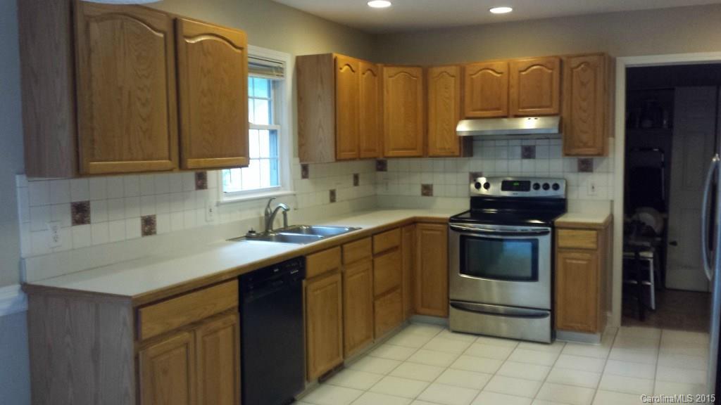 193 Rowells Road Catawba, SC 29704 - Photo 8 of 18