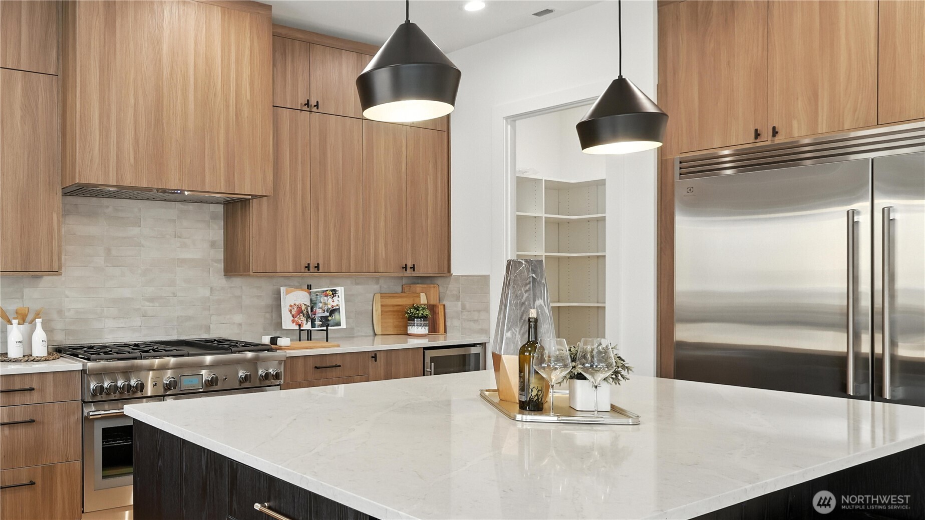 1118 North 34th Street Renton, WA 98056 - Photo 5 of 34