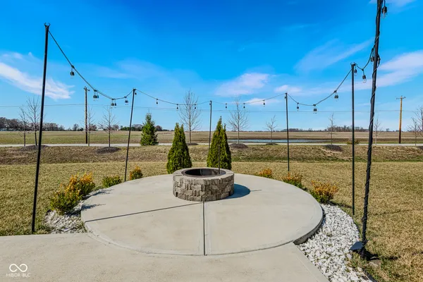 $360,000 | 144 Bluestem Lane, Whiteland, IN 46184