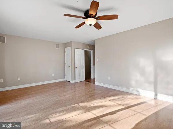 $2,350 | 122 Center Court, Wilmington, DE 19810
