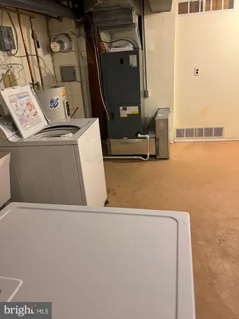 $2,350 | 122 Center Court, Wilmington, DE 19810