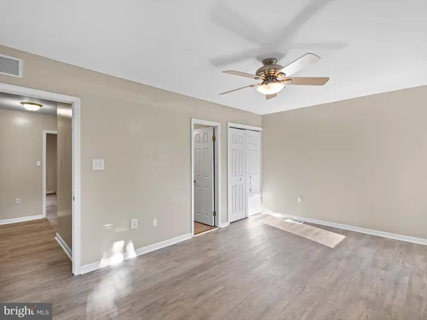 $2,350 | 122 Center Court, Wilmington, DE 19810