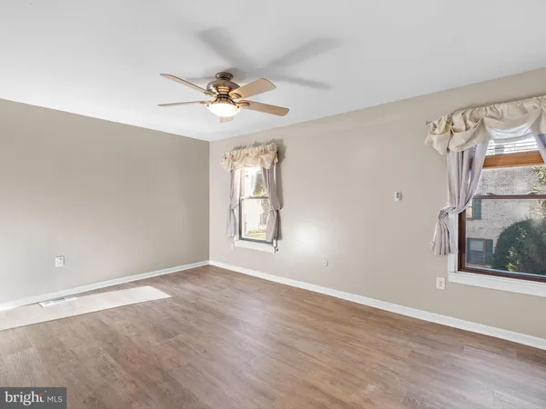 $2,350 | 122 Center Court, Wilmington, DE 19810