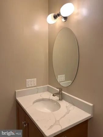 $2,350 | 122 Center Court, Wilmington, DE 19810