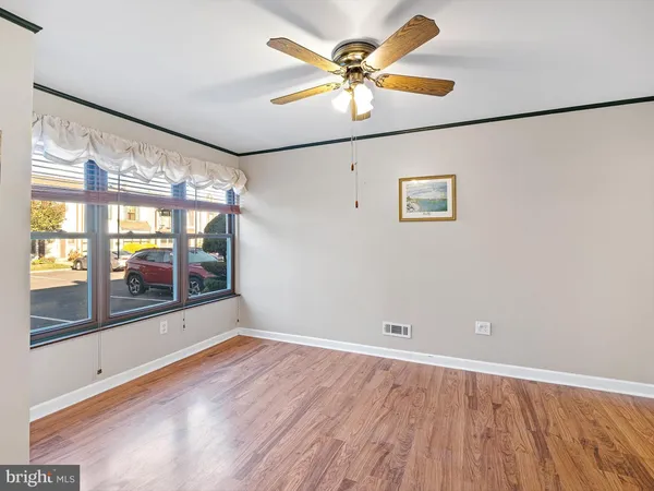 $2,350 | 122 Center Court, Wilmington, DE 19810