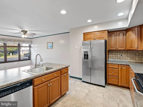 $2,350 | 122 Center Court, Wilmington, DE 19810