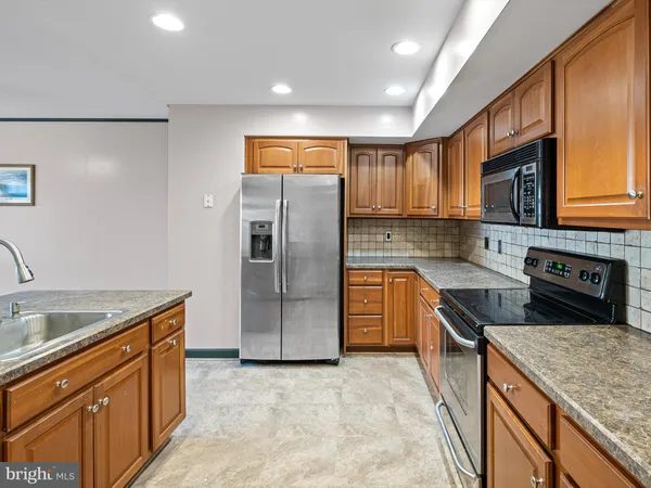 $2,350 | 122 Center Court, Wilmington, DE 19810