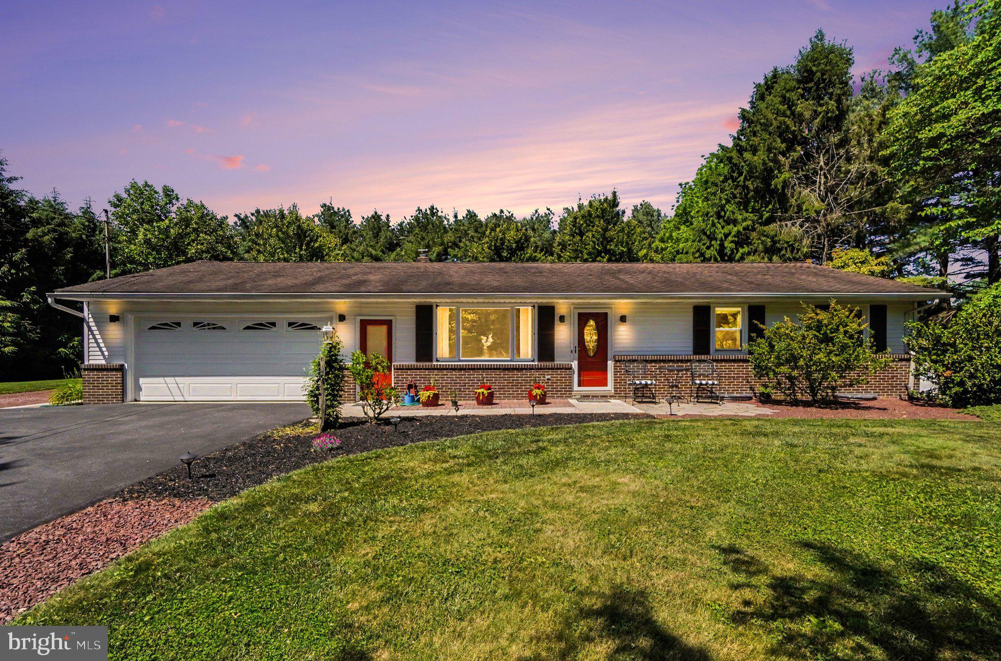 24 Mountain View Road Bethel, PA 19507 - Photo 2 of 37