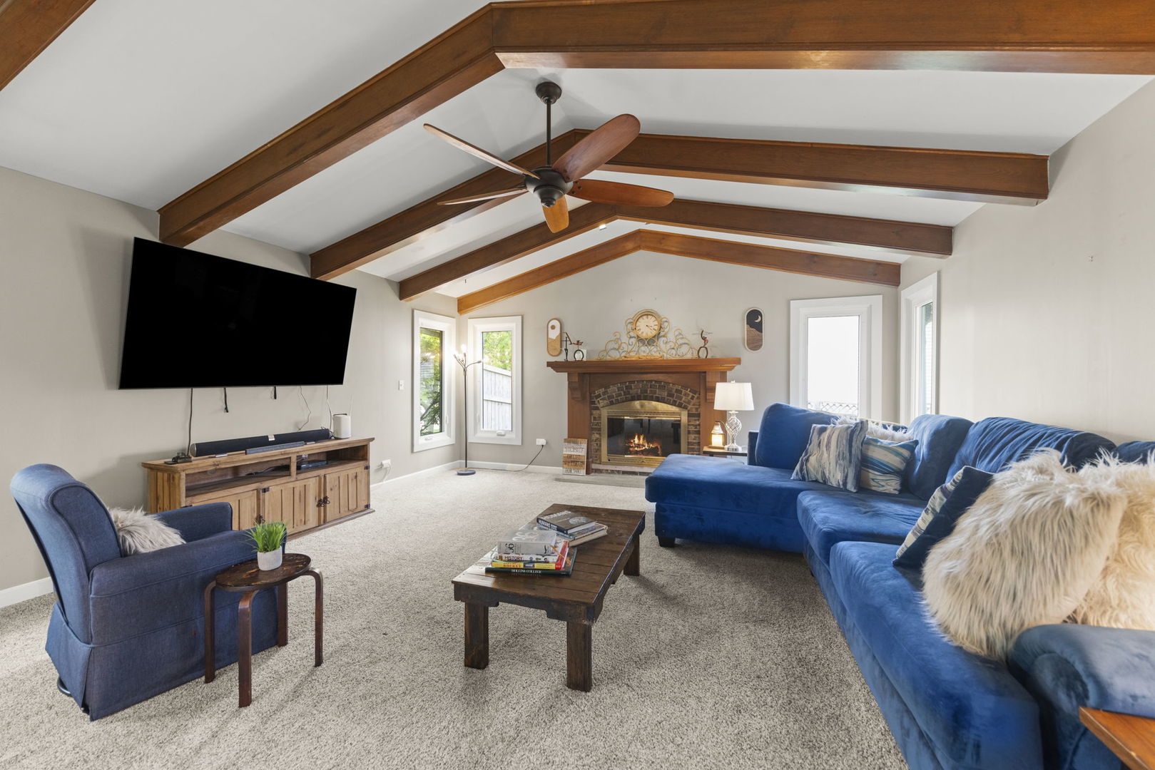 22-w054 Taylor Road Glen Ellyn, IL 60137 - Photo 6 of 20 Gallery Image 6