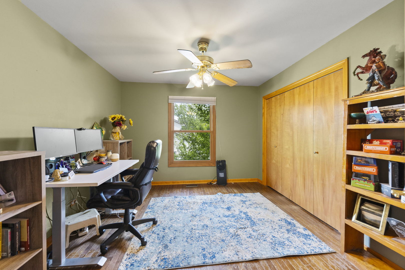 22-w054 Taylor Road Glen Ellyn, IL 60137 - Photo 7 of 20 Gallery Image 7